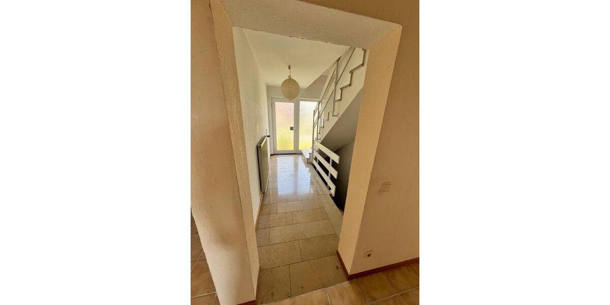 Einfamilienhaus Reichshof - 7 Zimmer, 190 m&sup2;, 1.600&euro; | Angebot:26434486