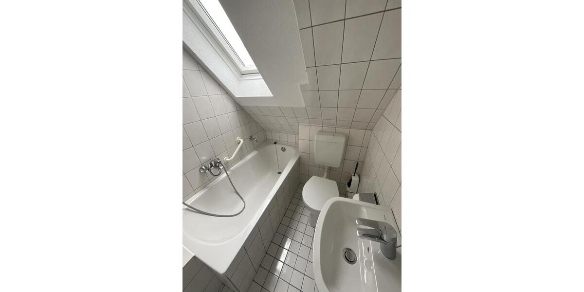 Dachgeschoßwohnung Herscheid - 2 Zimmer, 39 m&sup2;, 329&euro; | Angebot:22991669