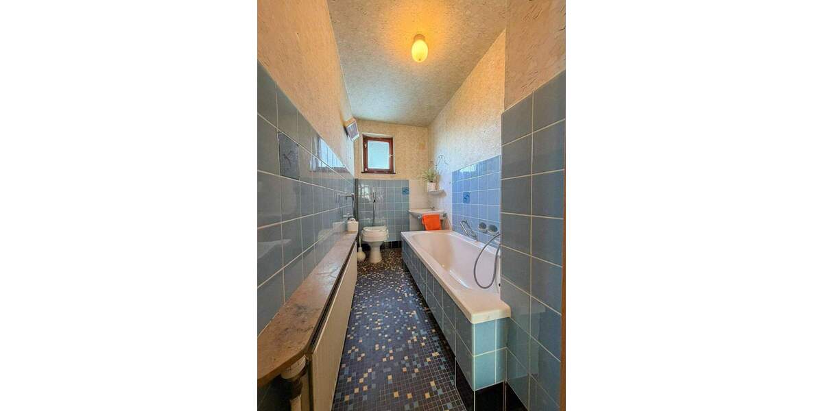 Einfamilienhaus Wissen - 5 Zimmer, 130 m&sup2;, 195.000&euro; | Angebot:25691929