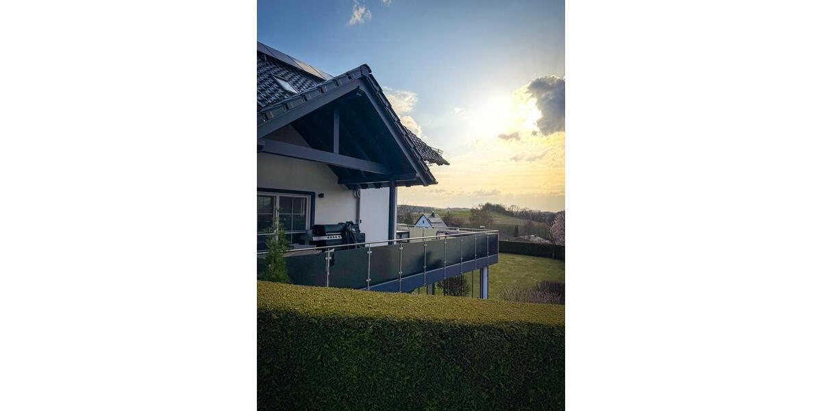 Einfamilienhaus Wissen - 6 Zimmer, 260 m&sup2;, 3.700&euro; | Angebot:26424936