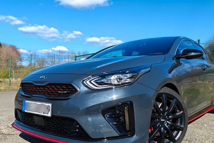 Kia pro ceed / ProCeed 90.000 km 20.900 &euro; Halver 58553