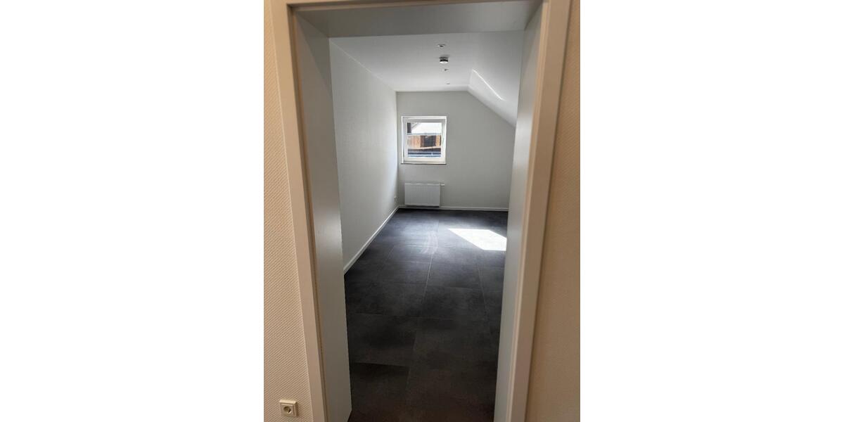 Maisonettenwohnung Attendorn - 5 Zimmer, 145 m&sup2;, 1.500&euro; | Angebot:25844103