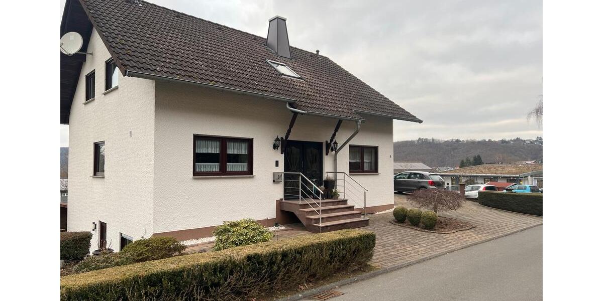 Einfamilienhaus Etzbach - 4 Zimmer, 210 m&sup2;, 420.000&euro; | Angebot:24890367