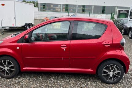 Toyota Aygo (X) 182.316 km 1.990 &euro; Waldbröl 51545