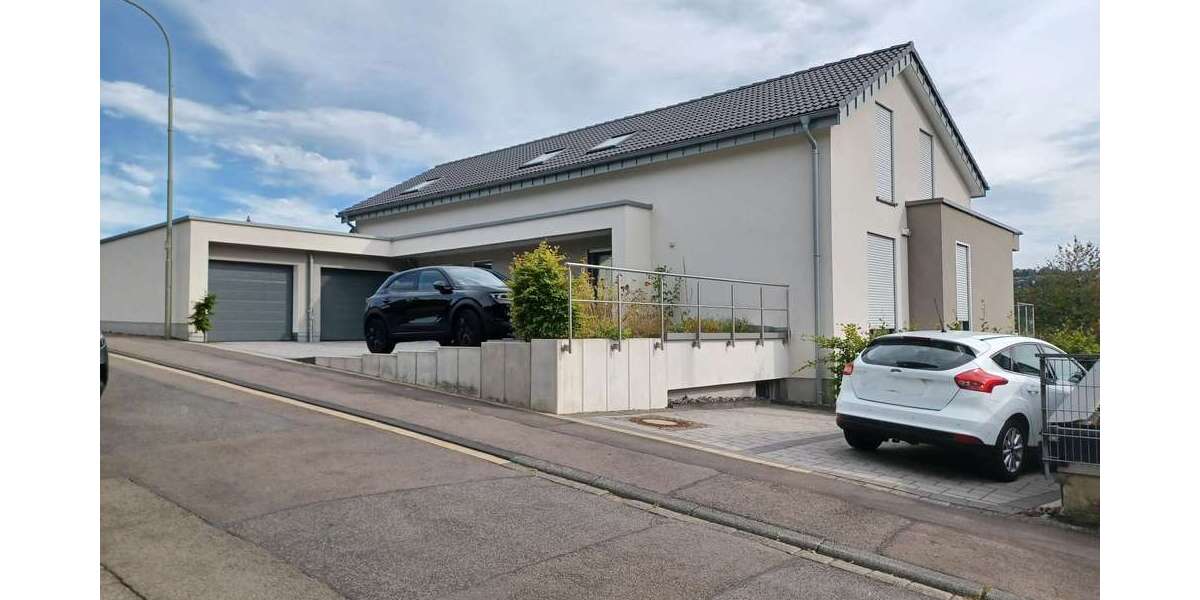 Etagenwohnung Bergneustadt - 2 Zimmer, 65 m&sup2;, 690&euro; | Angebot:27475720