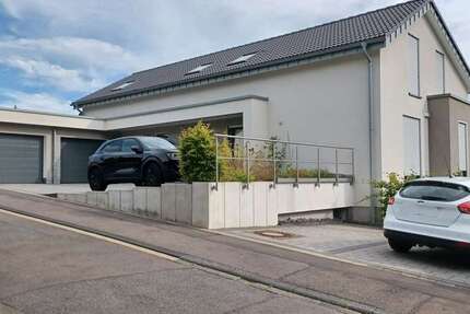 Wohnung Bergneustadt - 2 Zimmer, 65 m&sup2;, 690&euro; | Angebot:27475720