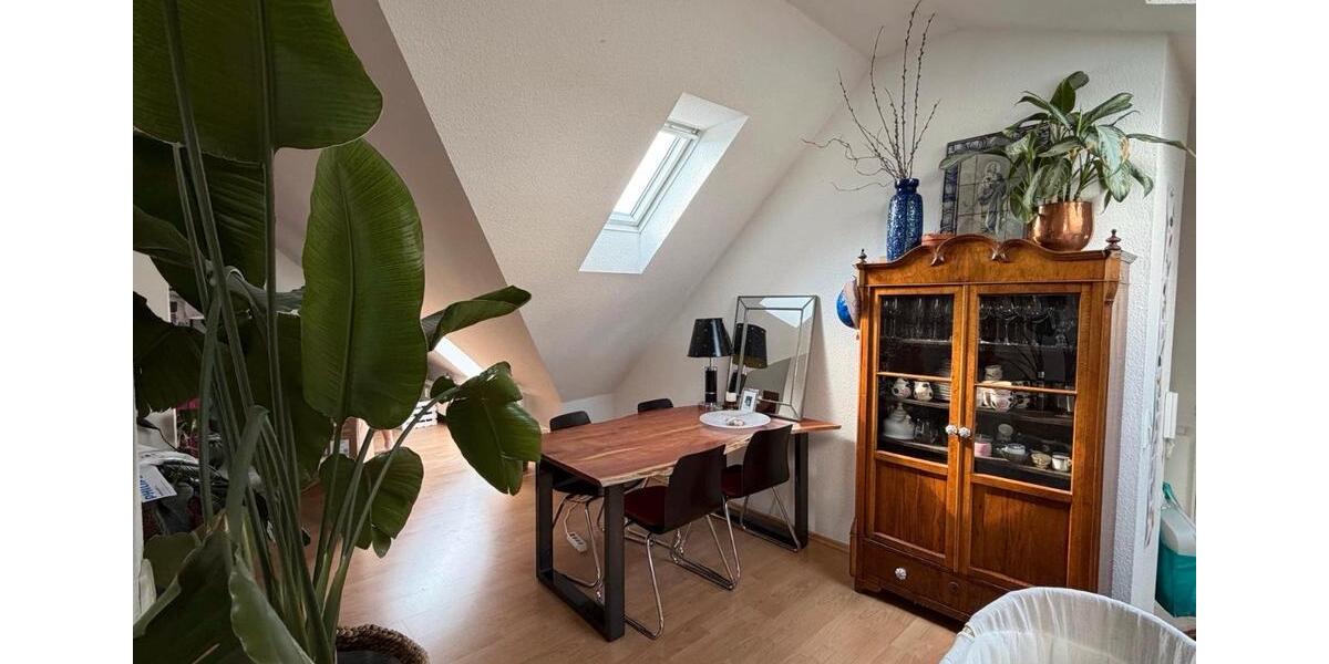 Dachgeschoßwohnung Wermelskirchen - 2.5 Zimmer, 95 m&sup2;, 690&euro; | Angebot:27553729