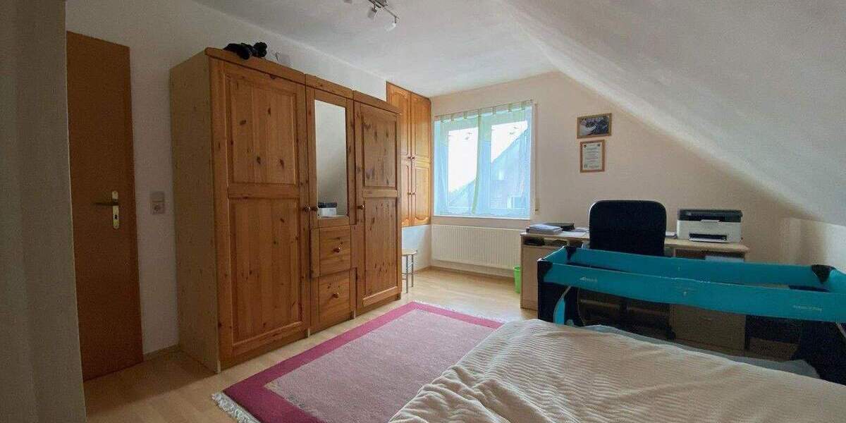 Einfamilienhaus Waldbröl - 6 Zimmer, 126 m&sup2;, 399.000&euro; | Angebot:25724184