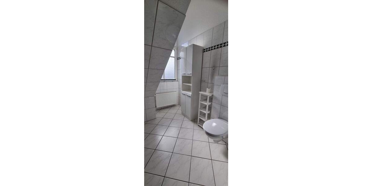 Etagenwohnung Wiehl Bielstein - 2 Zimmer, 90 m&sup2;, 699&euro; | Angebot:25729422