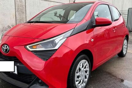 Toyota Aygo (X) 80.150 km 9.999 &euro; Attendorn 57439
