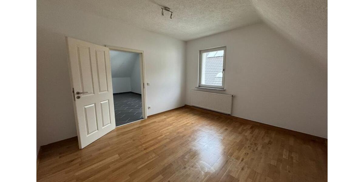 Etagenwohnung Gummersbach Berstig Süd - 3 Zimmer, 81 m&sup2;, 750&euro; | Angebot:26420215
