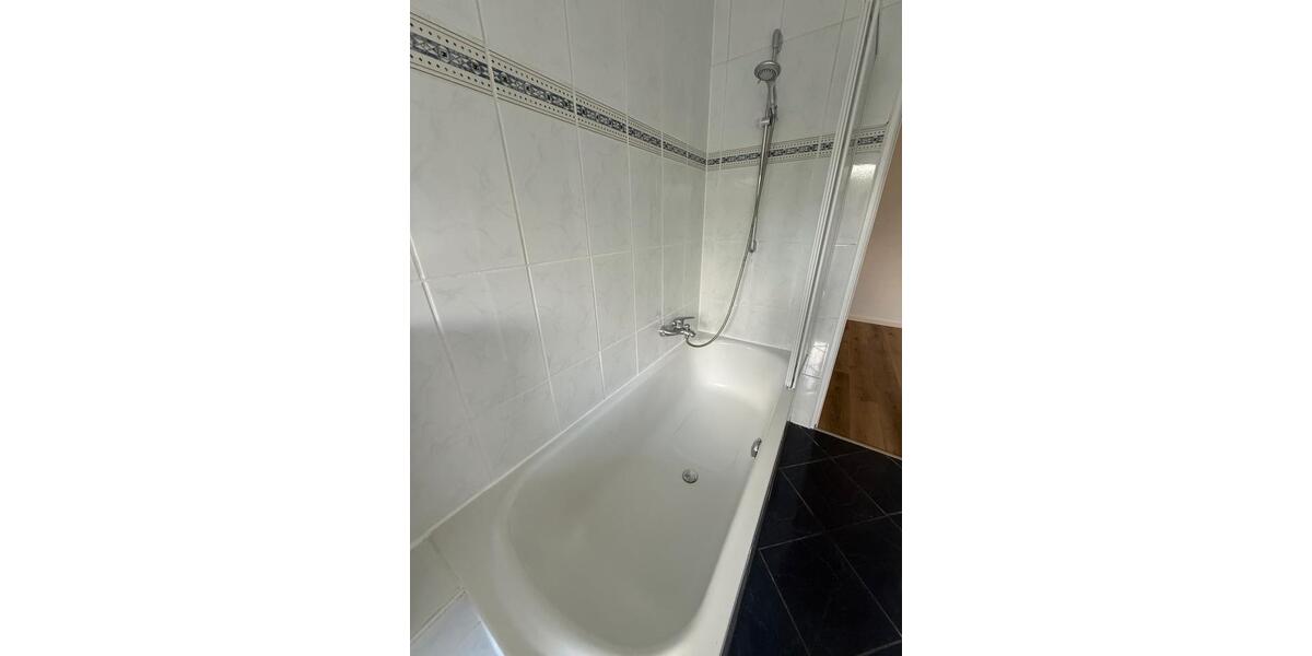 Dachgeschoßwohnung Olpe - 4 Zimmer, 80 m&sup2;, 225.000&euro; | Angebot:27181327