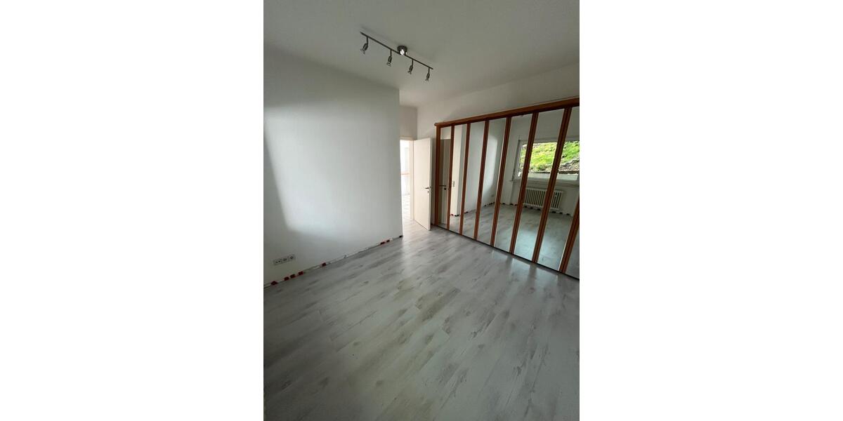 Erdgeschoßwohnung Gummersbach - 2 Zimmer, 54 m&sup2;, 785&euro; | Angebot:27595424