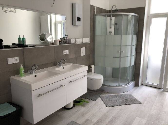 Etagenwohnung Gummersbach - 2 Zimmer, 92 m&sup2;, 319.000&euro; | Angebot:25666263