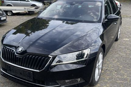 Skoda Superb 132.000 km 17.890 &euro; Wipperfürth 51688