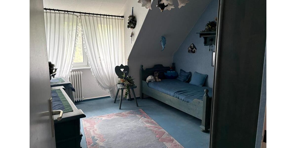 Dachgeschoßwohnung Gummersbach Berstig Süd - 4 Zimmer, 108 m&sup2;, 900&euro; | Angebot:27543516