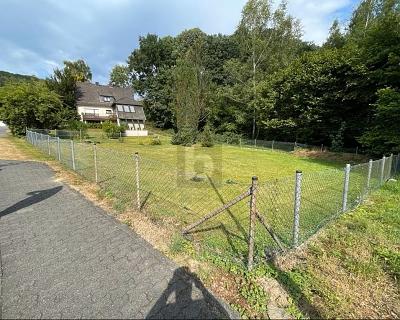 WO RUHE UND MÖGLICHKEITEN SICH TREFFEN - Grundstück Windeck | Angebot:25837136