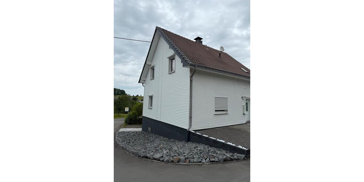 Mehrfamilienhaus, Wohnhaus Reichshof - 5 Zimmer, 135 m&sup2;, 260.000&euro; | Angebot:27244444