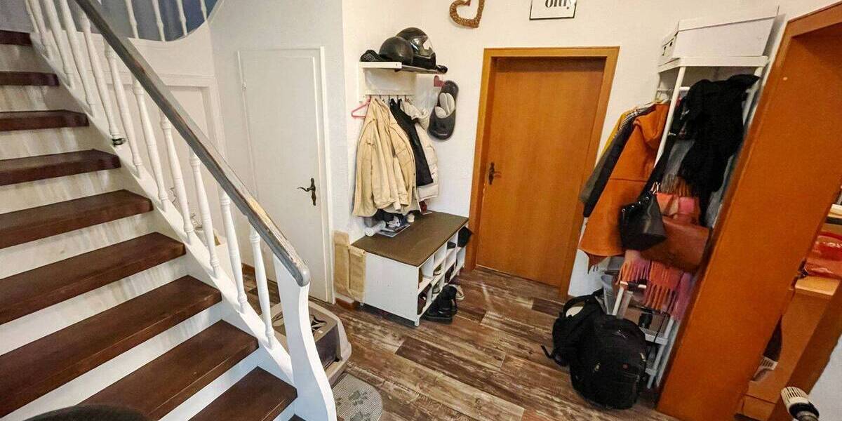 Einfamilienhaus Engelskirchen Ründeroth - 7 Zimmer, 159 m&sup2;, 325.000&euro; | Angebot:25738111