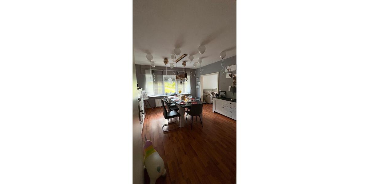Mehrfamilienhaus, Wohnhaus Bergneustadt - 8 Zimmer, 233 m&sup2;, 459.000&euro; | Angebot:26575881