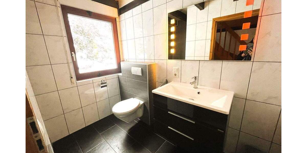 Einfamilienhaus Wiehl - 4 Zimmer, 152 m&sup2;, 349.000&euro; | Angebot:25796901