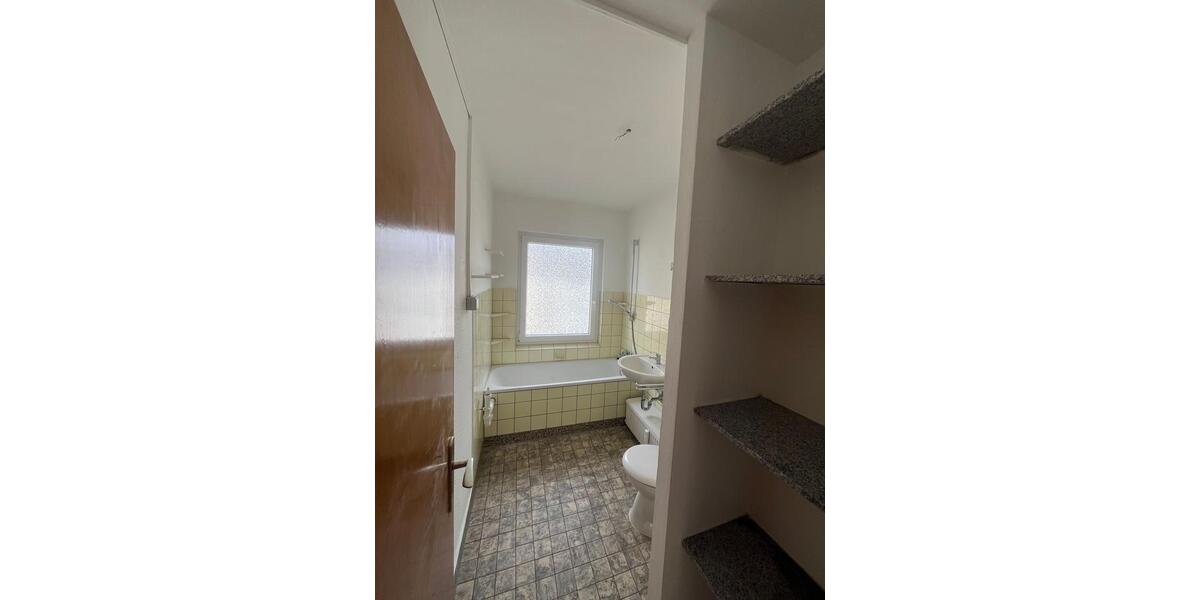 Etagenwohnung Gummersbach - 3 Zimmer, 64 m&sup2;, 550&euro; | Angebot:25491140