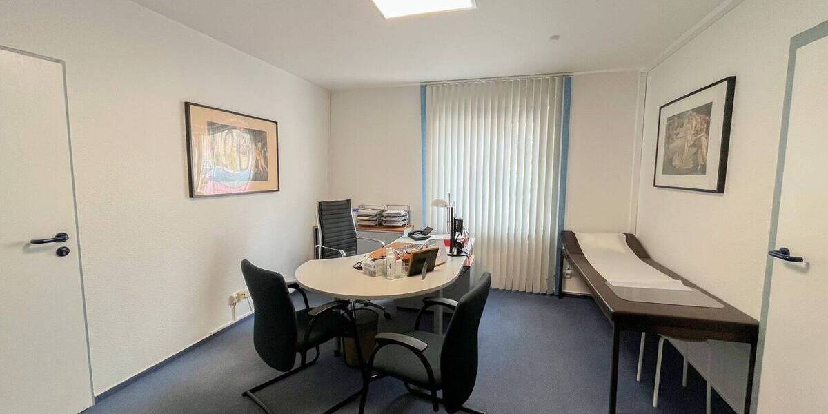 Gewerbeobjekt Wissen - 9 Zimmer, 900&euro; | Angebot:26106223