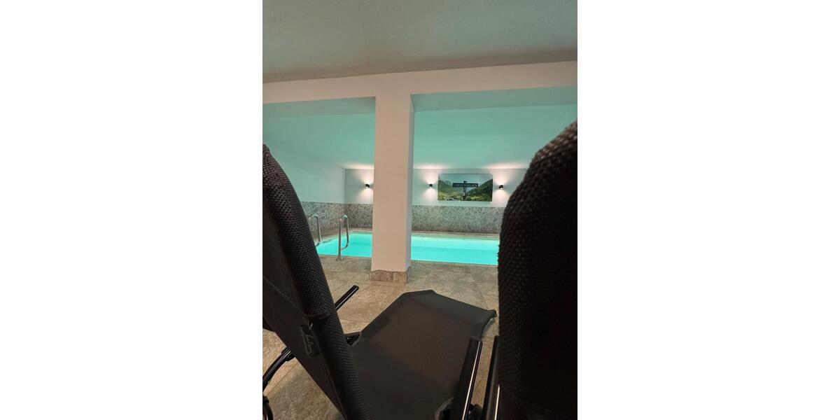 Einfamilienhaus Wissen - 6 Zimmer, 260 m&sup2;, 3.700&euro; | Angebot:26424936