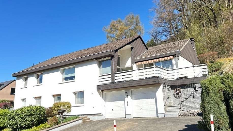 Einfamilienhaus Schalksmühle - 8 Zimmer, 234 m&sup2;, 440.000&euro; | Angebot:26628669