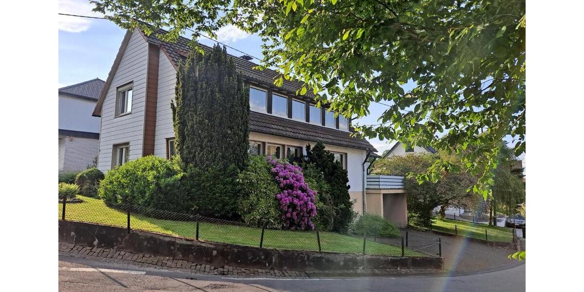 Einfamilienhaus Wiehl - 7 Zimmer, 167 m&sup2;, 325.000&euro; | Angebot:25591839