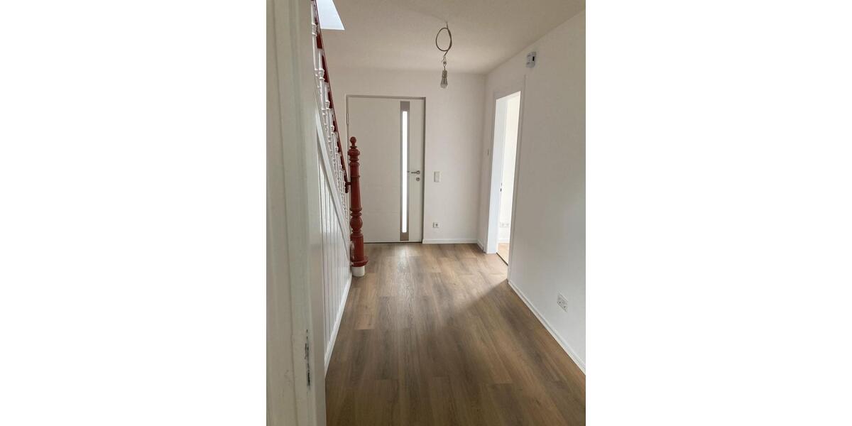Einfamilienhaus Lindlar - 5 Zimmer, 130 m&sup2;, 1.350&euro; | Angebot:26617957
