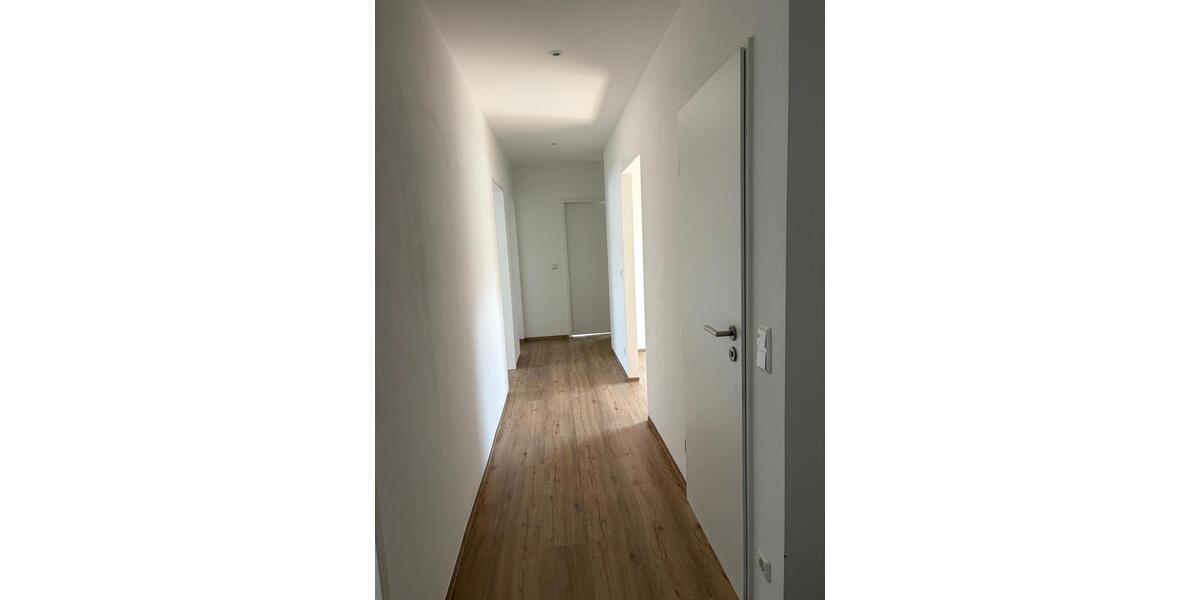 Dachgeschoßwohnung Marienheide - 4 Zimmer, 78 m&sup2;, 820&euro; | Angebot:27539627