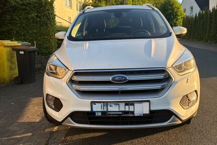Ford Kuga 105.217 km 17.250 &euro; Olpe 57462