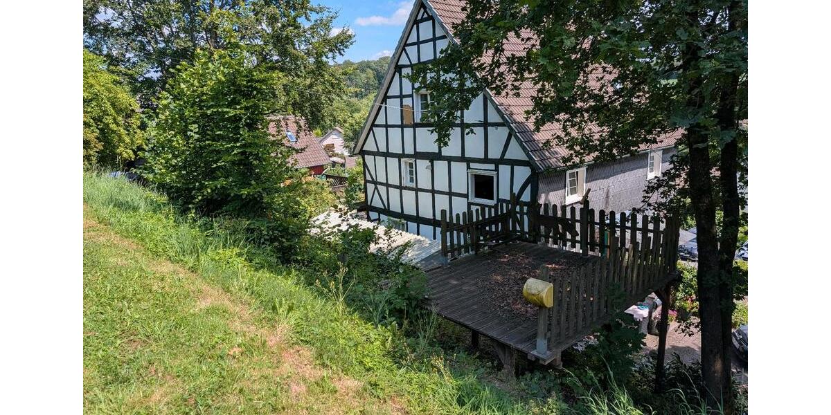 Einfamilienhaus Engelskirchen - 6 Zimmer, 190 m&sup2;, 390.000&euro; | Angebot:27534467