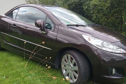 Peugeot 207 80.300 km 5.900 &euro; Windeck 51570