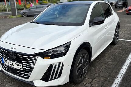 Peugeot 208 5.000 km 29.830 &euro; Niederfischbach 57572