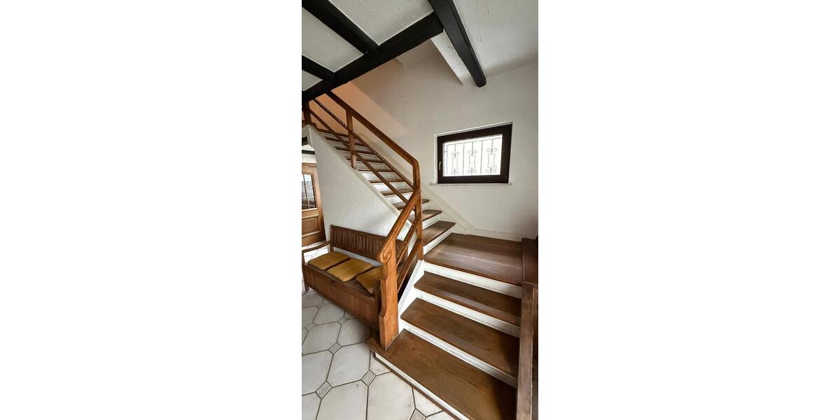 Doppelhaushälfte Waldbröl - 8 Zimmer, 183 m&sup2;, 299.000&euro; | Angebot:25830564