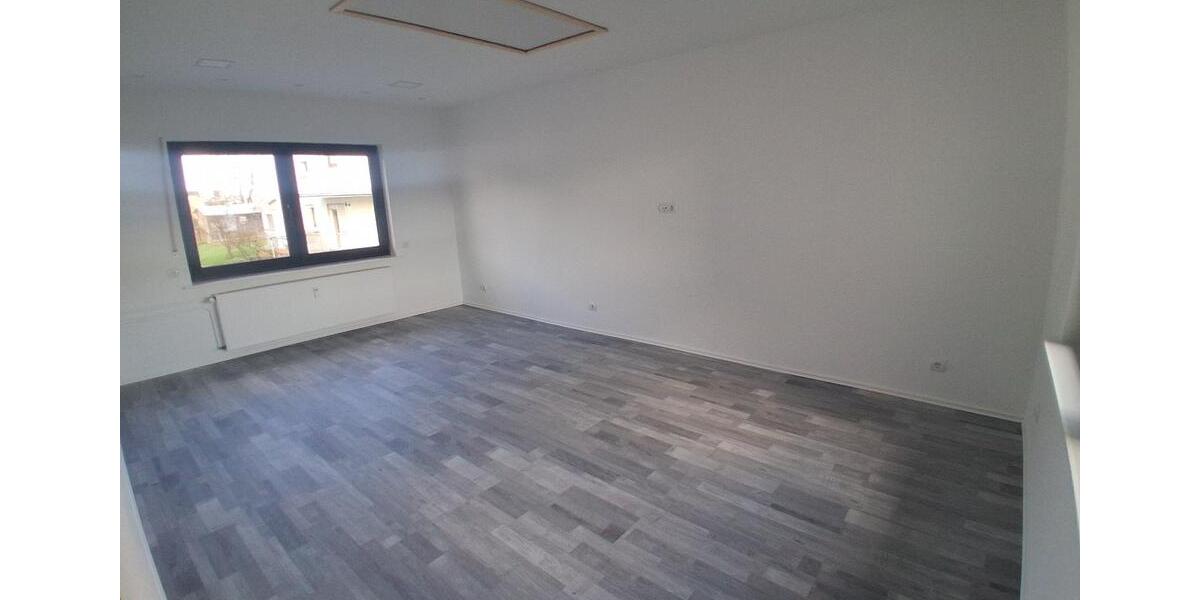 Etagenwohnung Wiehl - 4 Zimmer, 101 m&sup2;, 960&euro; | Angebot:25920076