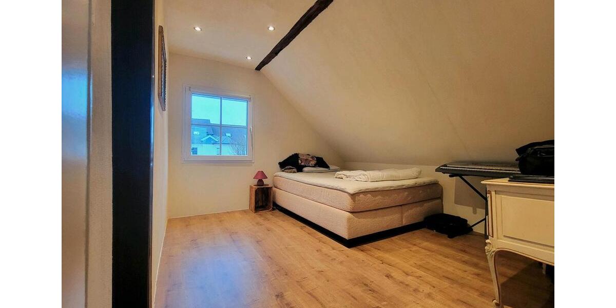 Einfamilienhaus Wiehl - 6 Zimmer, 140 m&sup2;, 359.000&euro; | Angebot:25873079