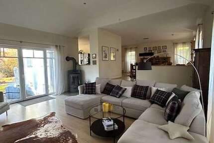 Haus Wiehl - 9 Zimmer, 250 m&sup2;, 679.000&euro; | Angebot:24559113