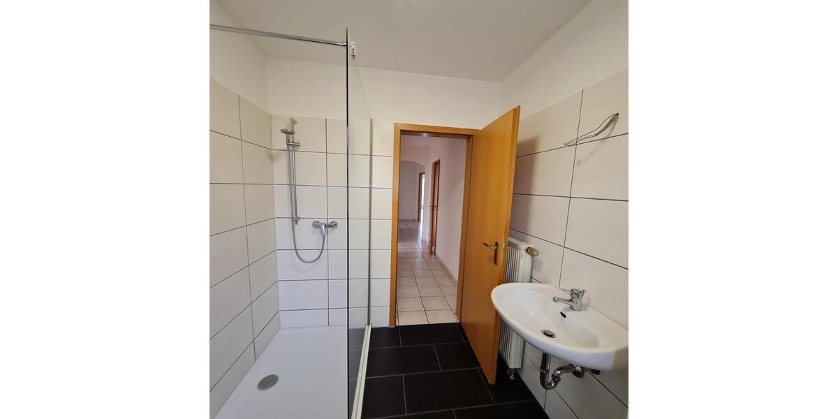 Etagenwohnung Lüdenscheid Staberg - 3 Zimmer, 81 m&sup2;, 715&euro; | Angebot:27592781