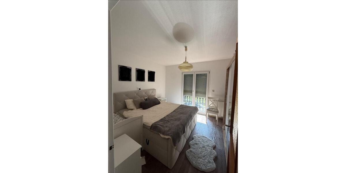 Etagenwohnung Nümbrecht - 3 Zimmer, 93 m&sup2;, 1.000&euro; | Angebot:27583782