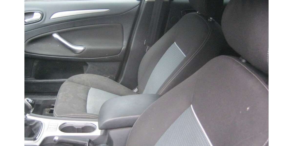 Ford Mondeo 259.000 km 2.999 &euro; Bergneustadt 51702