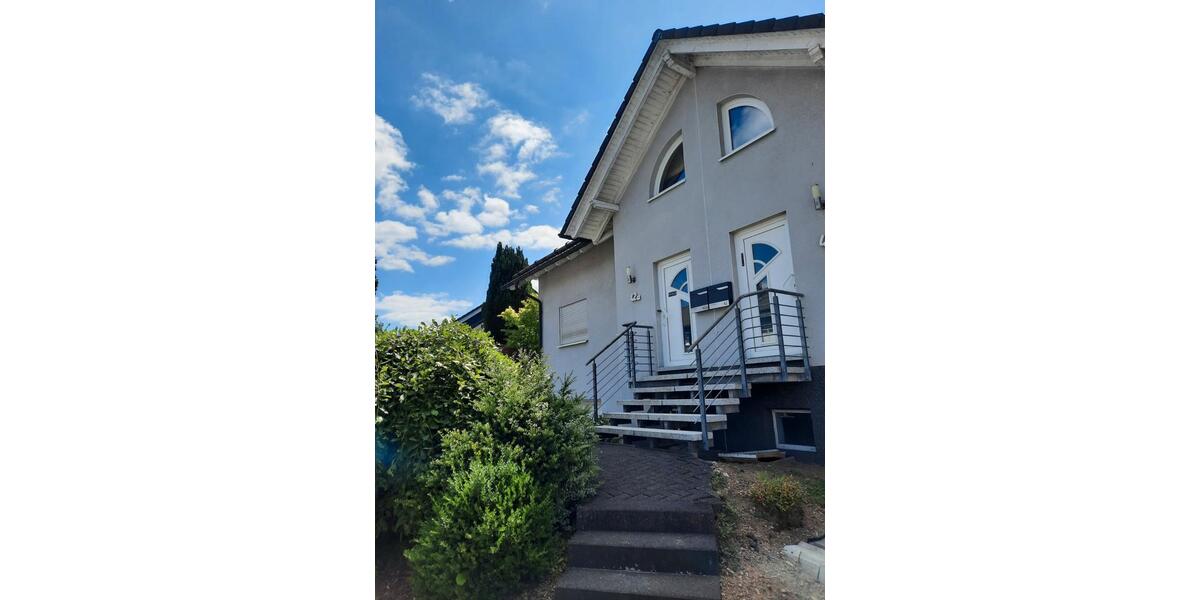 Doppelhaushälfte Wenden - 4 Zimmer, 107 m&sup2;, 300.000&euro; | Angebot:27083335