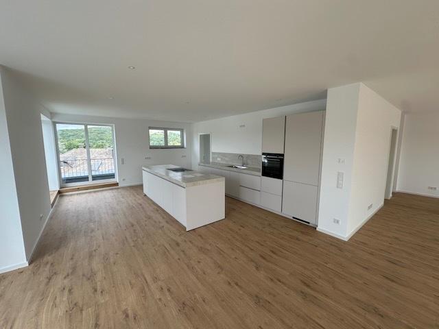 Einfamilienhaus Eitorf - 4.5 Zimmer, 210 m&sup2;, 2.700&euro; | Angebot:27596313