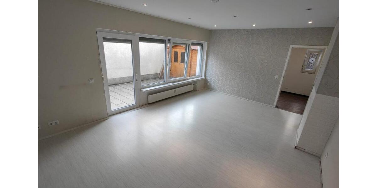 Erdgeschoßwohnung Bergneustadt - 4 Zimmer, 81 m&sup2;, 179.000&euro; | Angebot:27112184