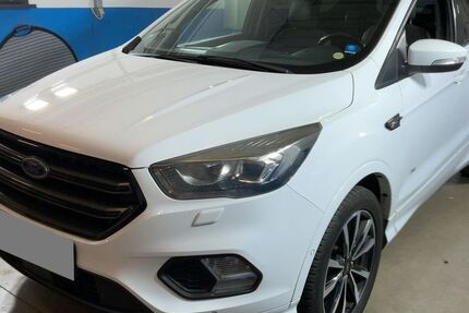 Ford Kuga 111.636 km 16.390 &euro; Eitorf 53783