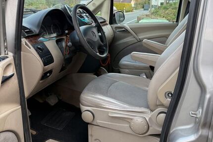 Mercedes-Benz Viano 276.000 km 9.499 &euro; Gummersbach 51647