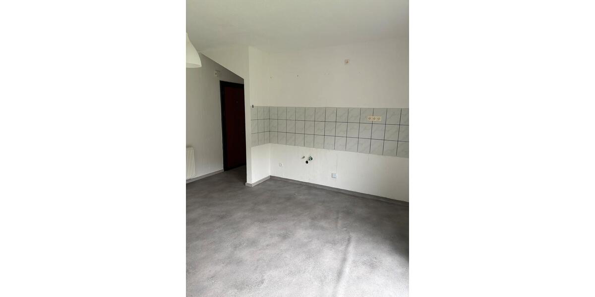 Etagenwohnung Gummersbach Berstig Süd - 1 Zimmer, 37 m&sup2;, 415&euro; | Angebot:27598067