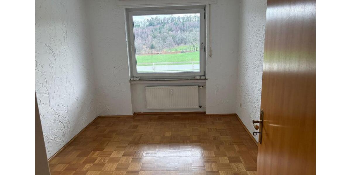 Etagenwohnung Lüdenscheid Augustenthal - 4.5 Zimmer, 106 m&sup2;, 850&euro; | Angebot:25454165